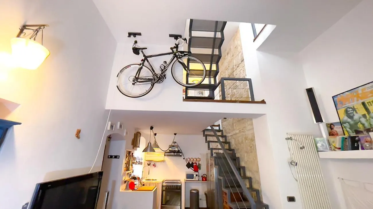 Il Rifugio Del Dottore 1 - Room And Upside Apartment In Bari Oldtown Italy
