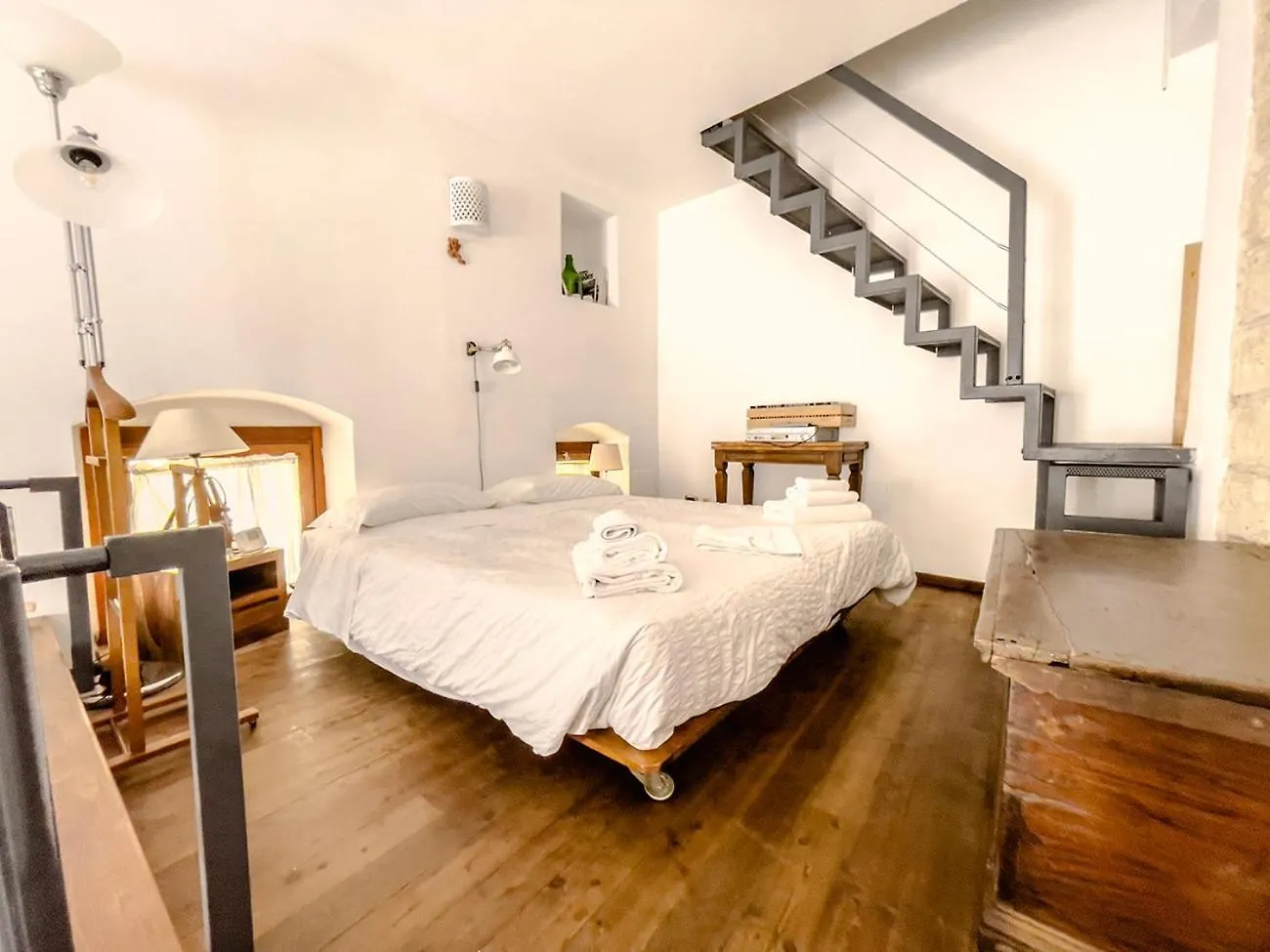 Il Rifugio Del Dottore 1 - Room And Upside Apartment In Bari Oldtown