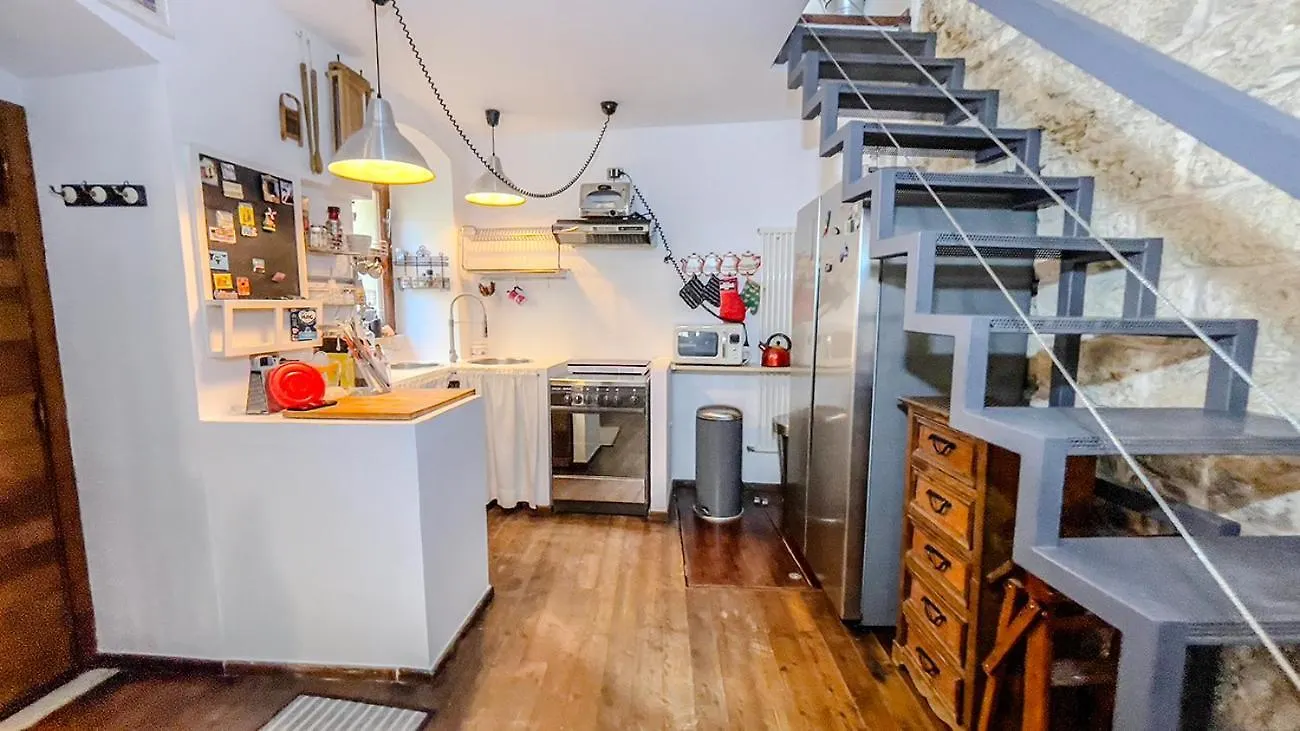 Il Rifugio Del Dottore 1 - Room And Upside Apartment In Bari Oldtown